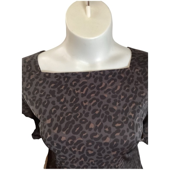 Ann Taylor Leopard Print Blouse in Black and Brown, Stretch, Plus Size 2XL - Picture 4 of 8